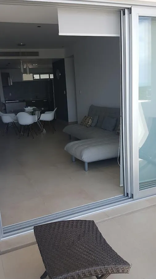 Malecon Cancun 9 Y 12 Apartment
